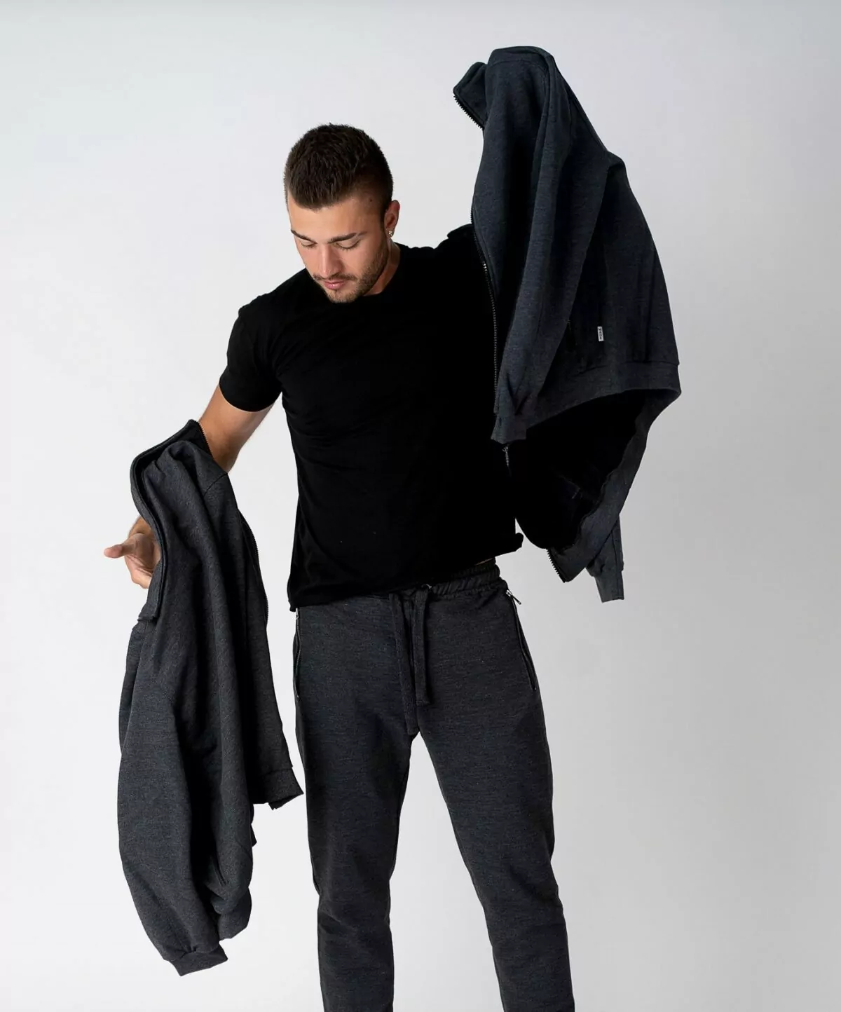 Spodnie męskie dresowe ze ściągaczem antracyt